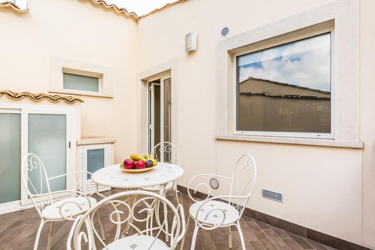 Modica For Family - Rooms And Apartments Exterior photo